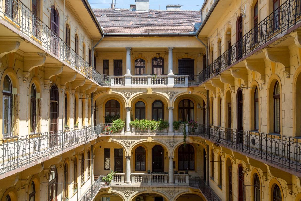Deluxe Downtown Home By Elisabeth Budapest Exterior foto