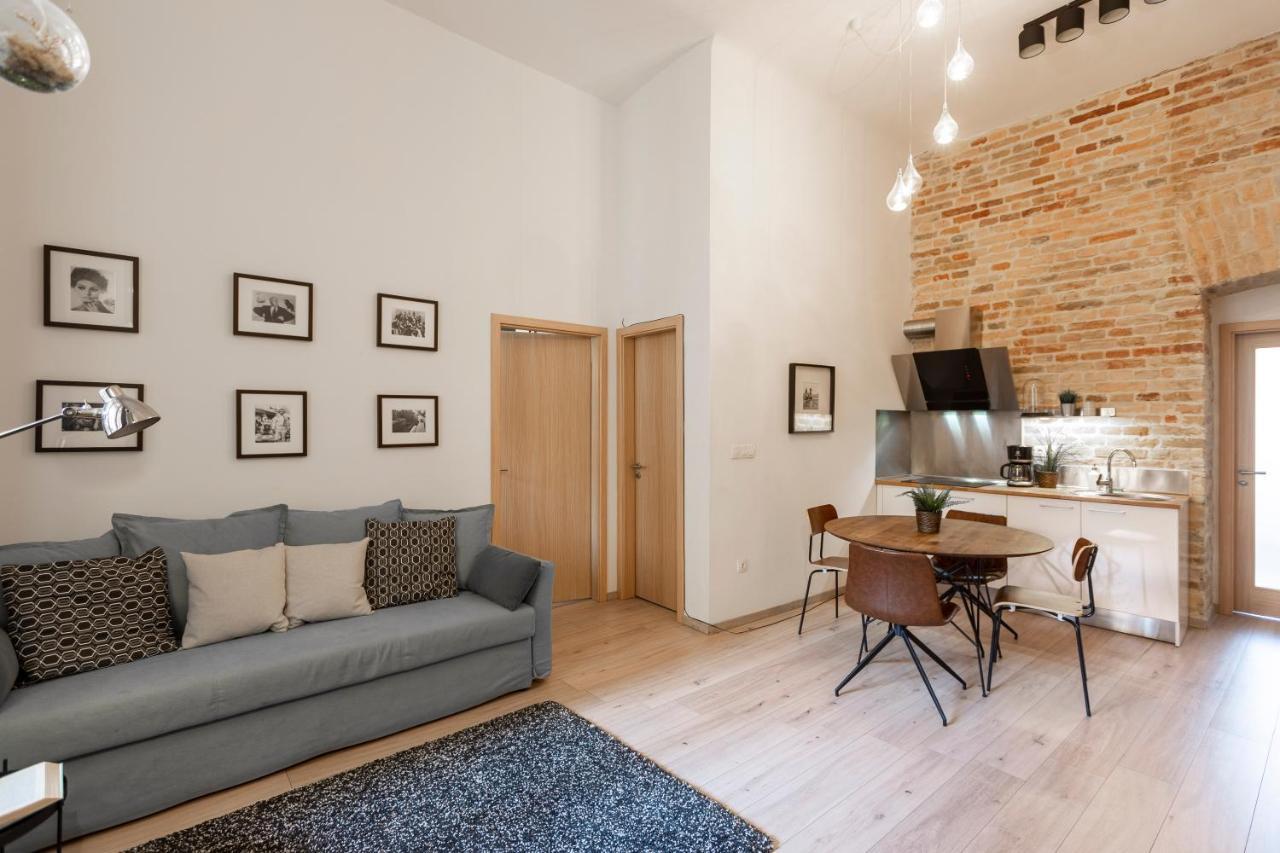 Deluxe Downtown Home By Elisabeth Budapest Exterior foto